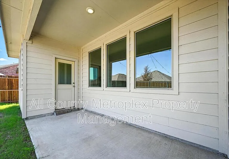 3008 Chinkapin Ln — Photo 17