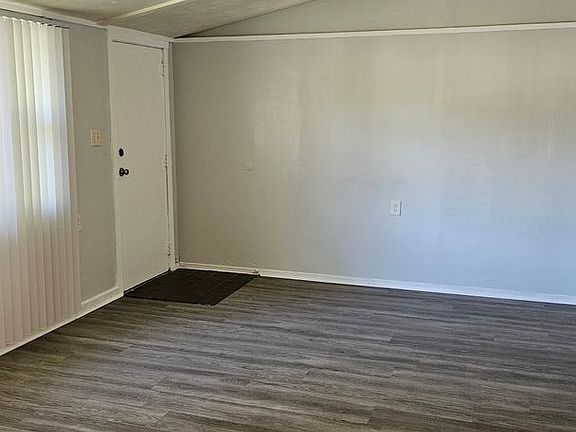 3rd image of 2717 S Villa Dr