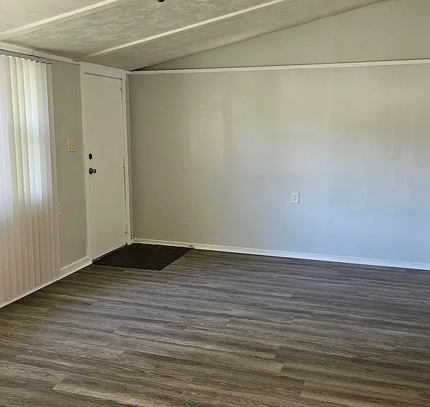2717 S Villa Dr — Photo 3