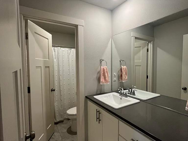 8715 SW Mohegan Ln — Photo 17