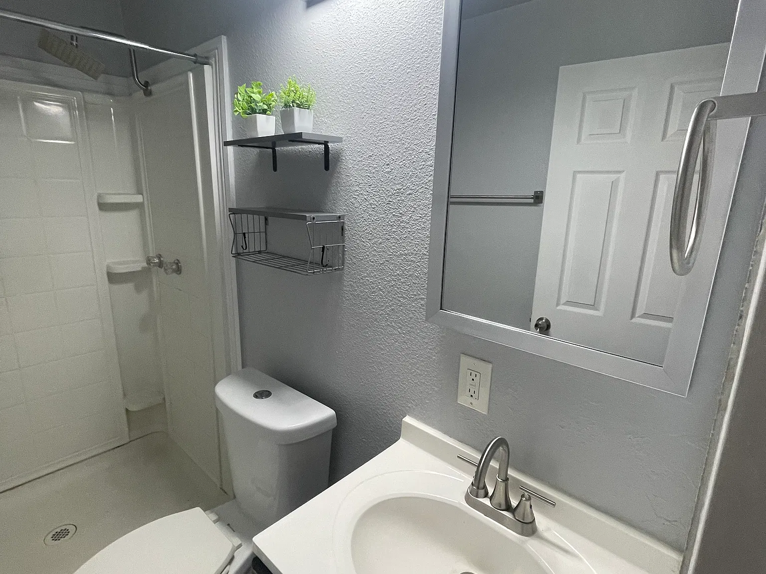 N 71st Dr, Phoenix — Photo 3