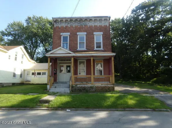 110 Hoosac Street, Johnstown, NY 12095