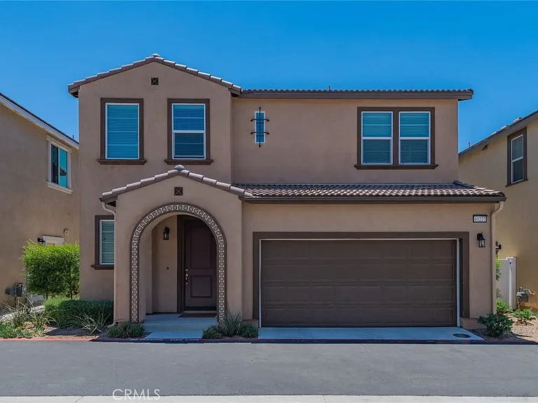 40277 Birchfield Dr — Photo 1