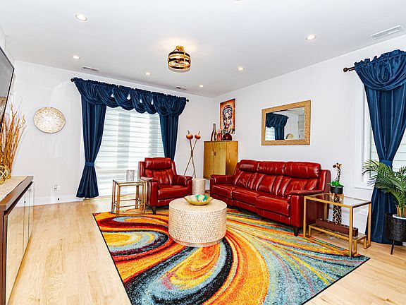 4th image of 1738 W 17th St #2