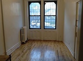110 Adelphi St #1R, Brooklyn, NY 11205