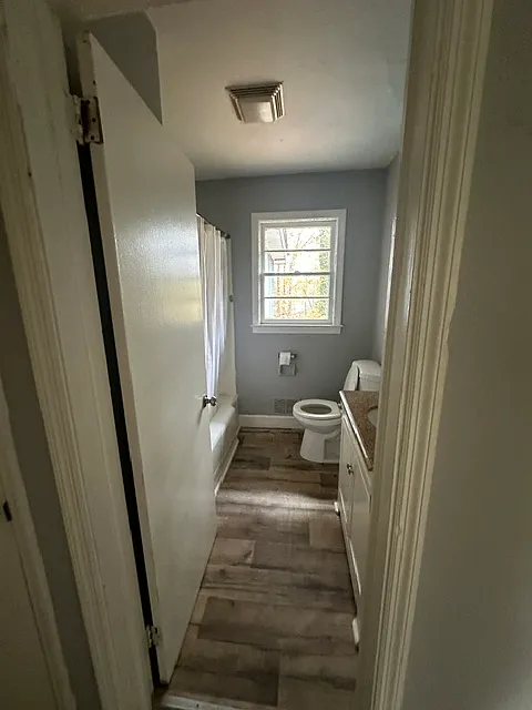 4 bed, 1294 sqft, $1,395 — Photo 2