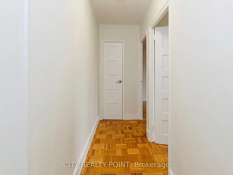 2 Grandstand Pl #403 — Photo 8