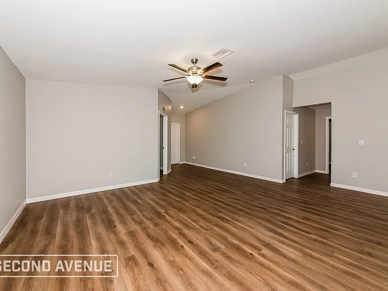 8206 Latour Ave — Photo 7