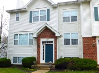 687 River Mill Pkwy, Wheeling, IL 60090