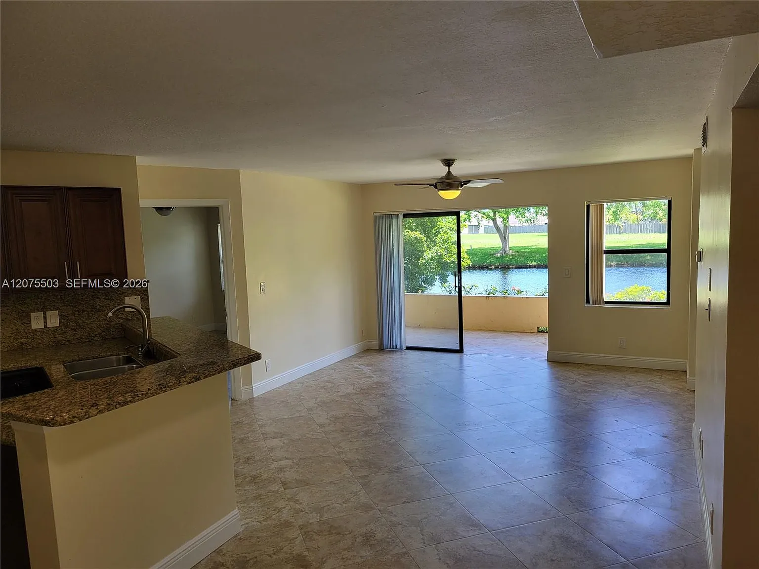 Summerbreeze Condo — Photo 2