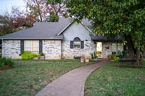 1607 N 15a St Photo 1