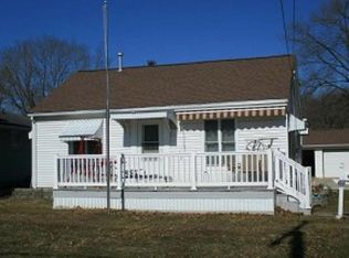 3640 Johnson Ave NW, Cedar Rapids, IA 52405