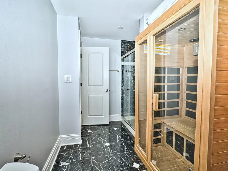 5044 Coyle Ave — Photo 49