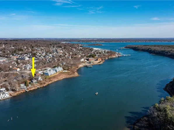 100 Rocky Hollow Rd, East Greenwich, RI 02818