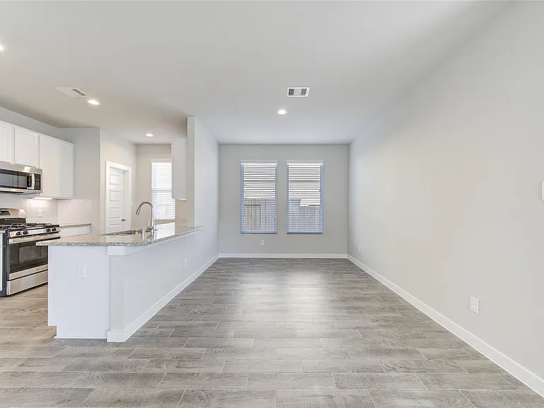 2623 Finley Ln — Photo 11