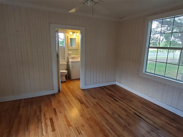 14808 Whitman Rd — Photo 10
