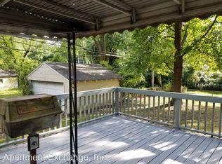 1917 Falcon Dr, Saint Louis, MO 63133