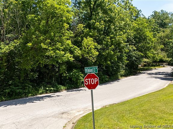 5th image of 911 Oakland Drive