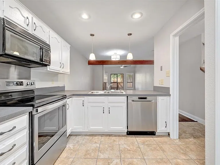 7211 Lakewood Dr #G-124 — Photo 4
