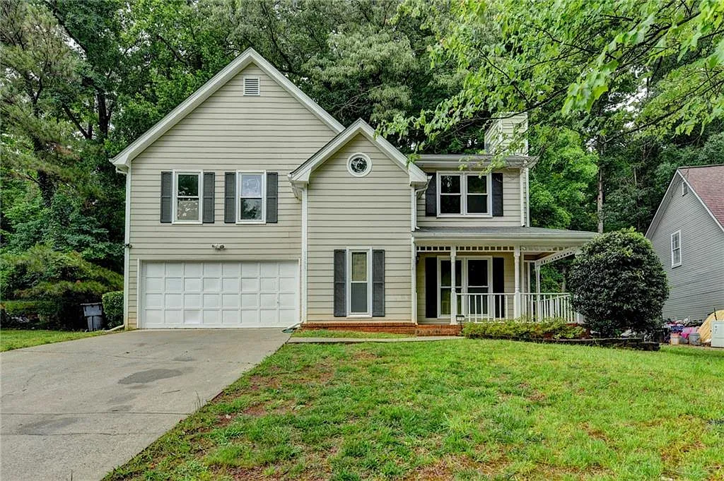 3 bed, 2.5 bath, 1766 sqft, $2,200 — Photo 2
