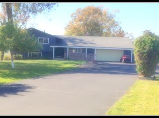 80 Hidden Valley Dr, Eagle Pt, OR 97524