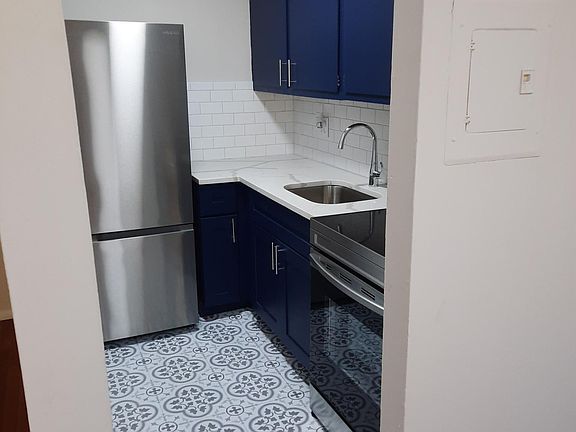 4th image of 5438 Delmar Blvd