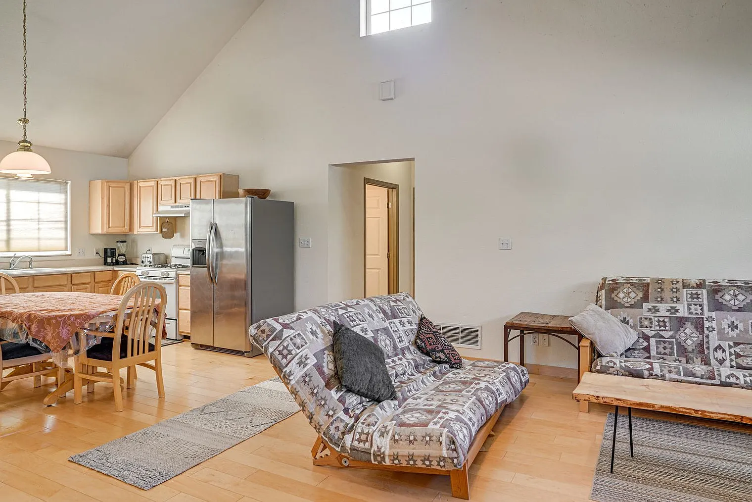 2 bed, 2.0 bath, 1194 sqft, $2,871 — Photo 4