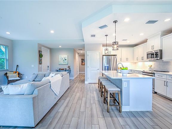 5th image of 2626 Seychelles Cir #1404