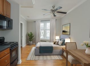 828 W. Fullerton, Chicago, IL 60614