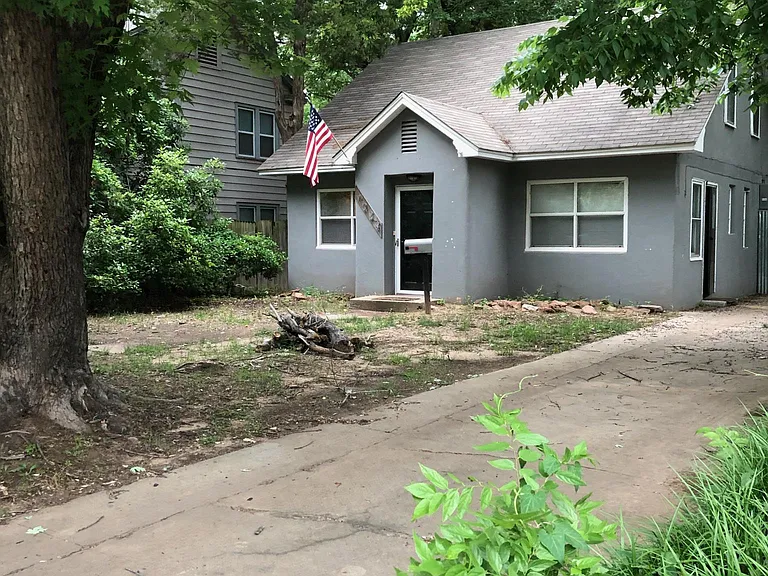 1023 Chautauqua Ave — Photo 11