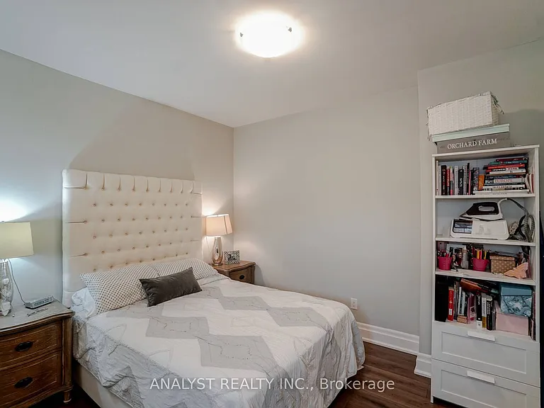 10425 Islington Ave #218 — Photo 21