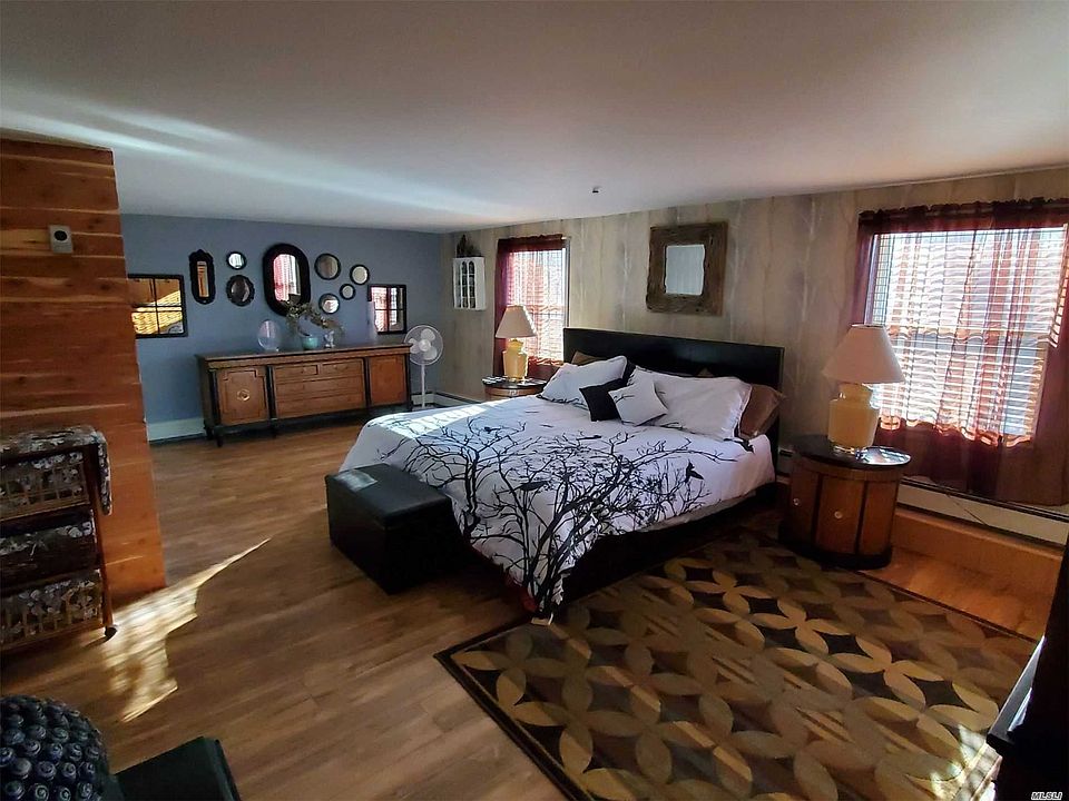 1st image of 52 Waterville Dr