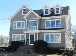 12 Griffin St, Monmouth Beach, NJ 07750
