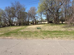 506 S Flint Ave, Stilwell, OK 74960