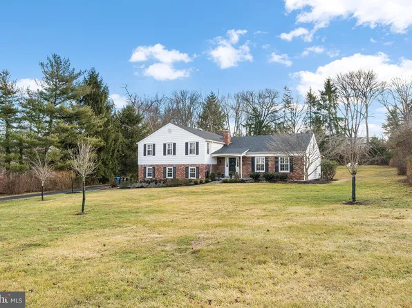 1012 Tenby Rd, Berwyn, PA 19312