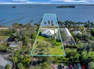 955 Indian River Dr, Sebastian, FL 32958