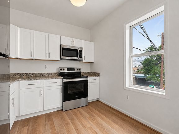 3rd image of 2 S New St #2