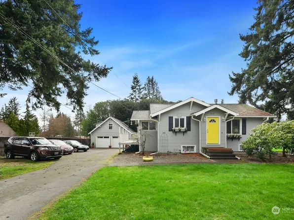 8407 Holly Drive, Everett, WA 98208