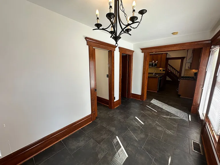 1023 Neil Ave — Photo 11