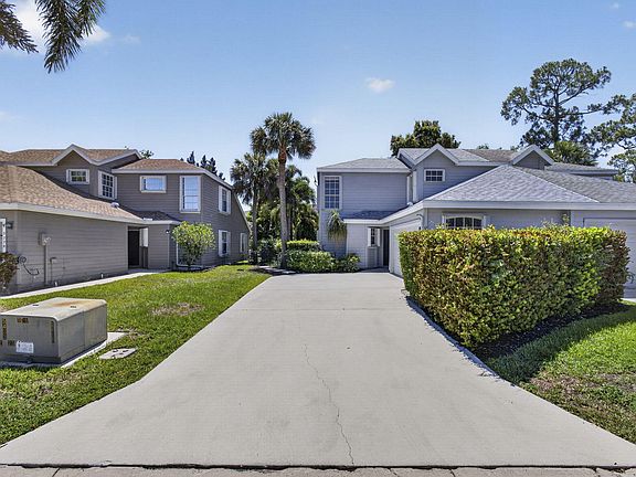 3rd image of 936 Honeytree Lane #A