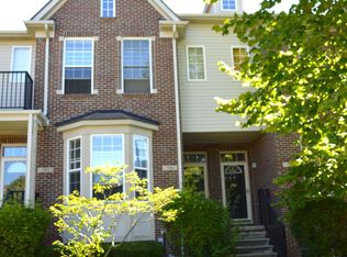 786 Summerfield Dr, Westland, MI 48185