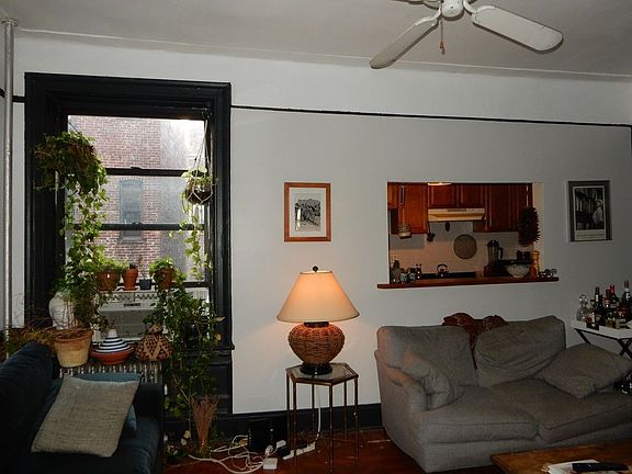 4th image of 352 Saint Johns Pl APT 3C