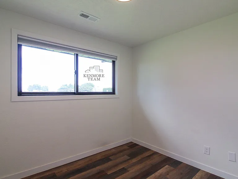 4151 Columbia River Rd — Photo 13