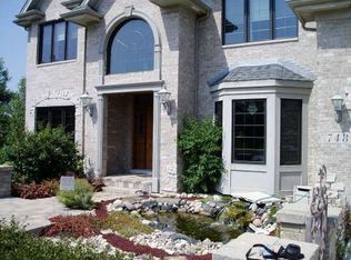 748 Wild Ginger Rd, Sugar Grove, IL 60554