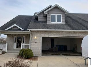 2433 Caton Crest Ct, Crest Hill, IL 60403