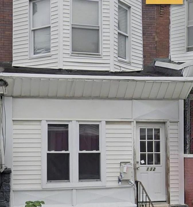 1st image of 132 N Conestoga St