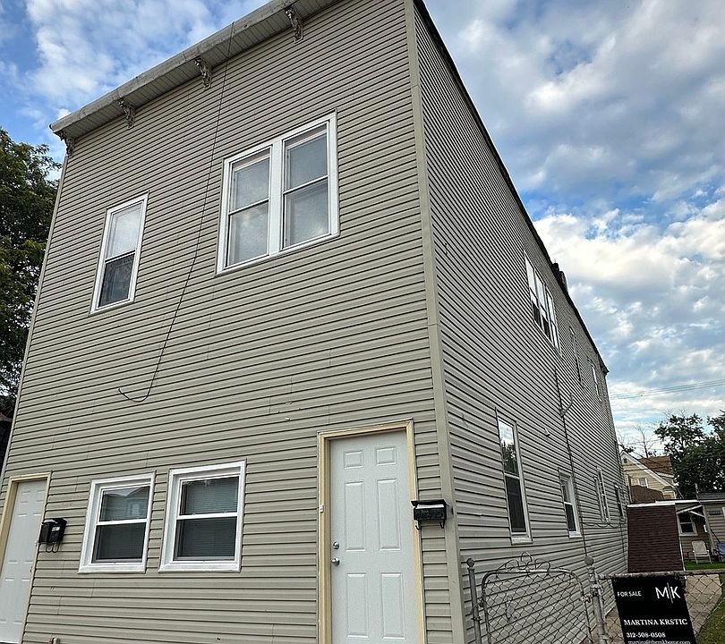 1st image of 13429 S Brandon Ave