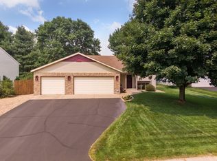 9021 Jareau Ave S, Cottage Grove, MN 55016