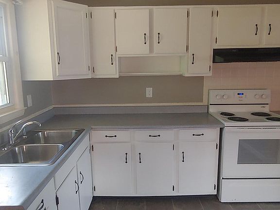 2nd image of 336 Larkwood Dr