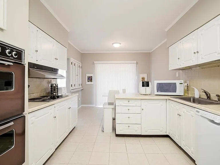 10315 Corbeil Dr #C — Photo 7